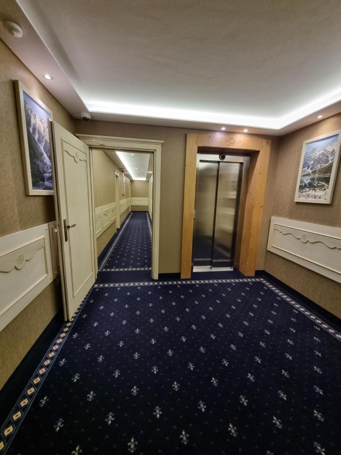 Hotel Carlina Бялка-Татшанська Екстер'єр фото